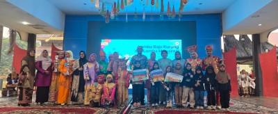 Lomba Baju Kurung dan Mewarnai Bersama PKBM WINDSOR di Anjungan Sumatera Barat TMII